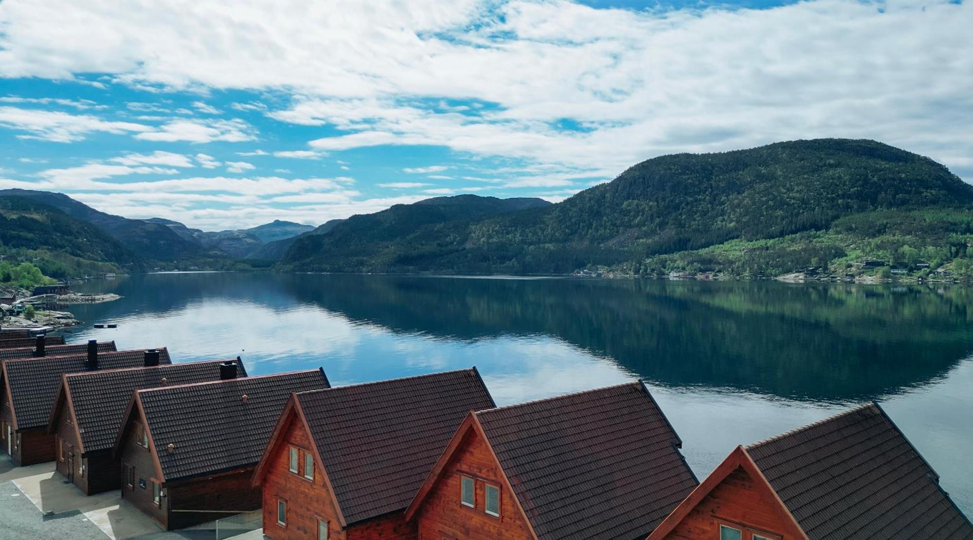 Preikestolen Panorama - Seaside Apartments Jørpeland Eksteriør bilde