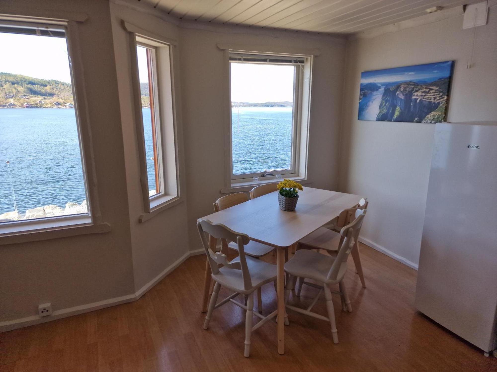 Preikestolen Panorama - Seaside Apartments Jørpeland Rom bilde